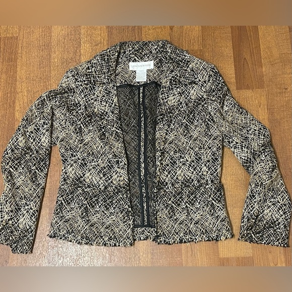 Jones New York Black and Cream Blazer with Textured Fabric - Picture 10 of 16